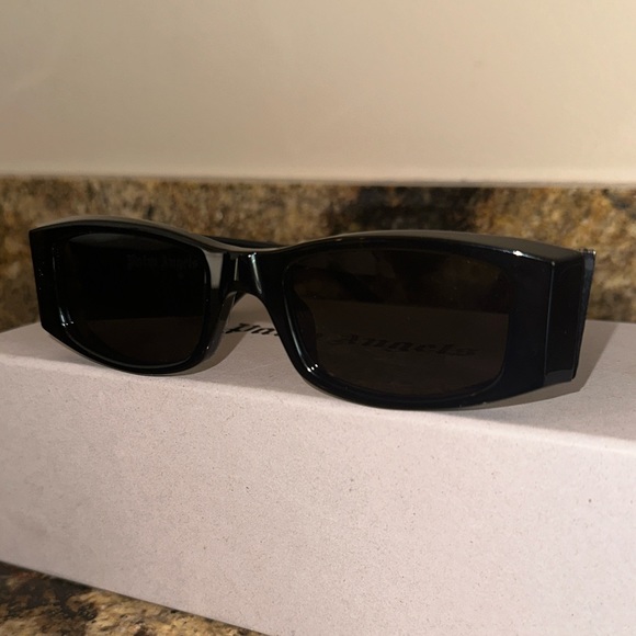 **SOLD** Palm Angels “Angel” Sunglasses Black - Picture 13 of 13